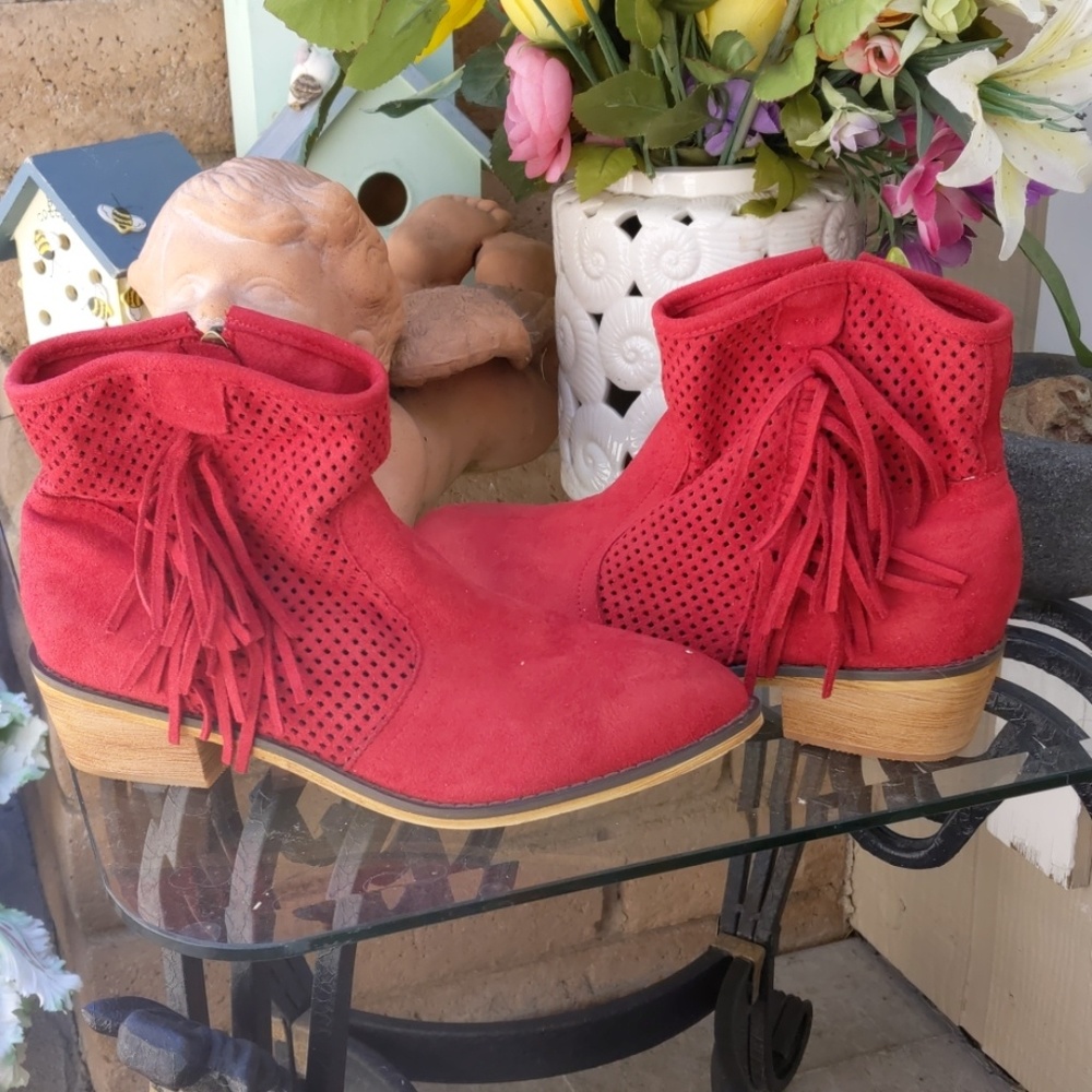 Western Faux Suede Booties w/Fringe